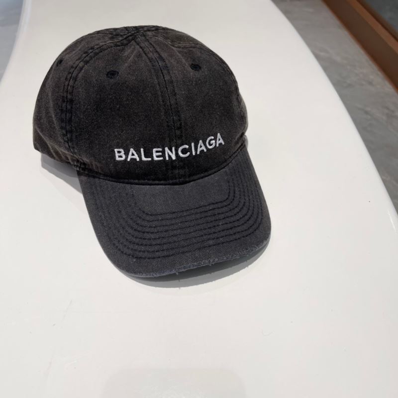 BALENCIAGA